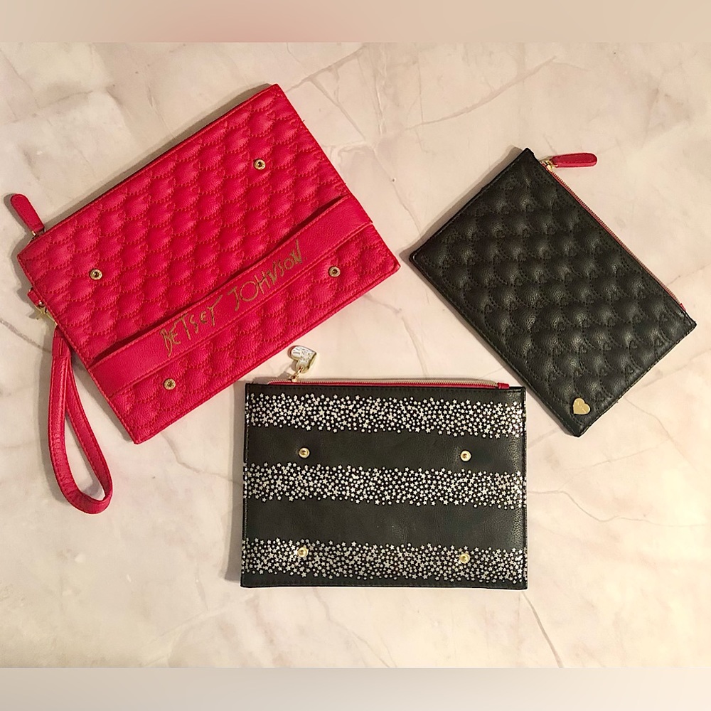 NWOT Betsey Johnson Set of 3 stars & hearts makeup cosmetic travel bags